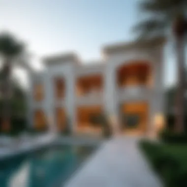 Luxury Properties in Dubai An elegant luxury property in Dubai with stunning architecture